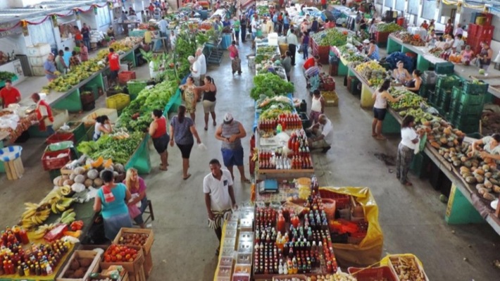 Cartaz   Mercado Municipal Pedro Abade - Rua Salvador, n 45.810  Centro, Sábado 7 de Novembro de 2015