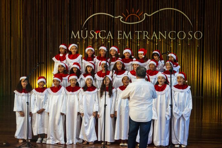 Cartaz   Teatro L'Occitane -  Complexo Terravista - Estrada Municipal de Trancoso, Km 19, Sábado 9 de Dezembro de 2017